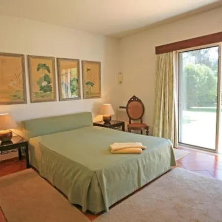 Penina Family House ヴィラ